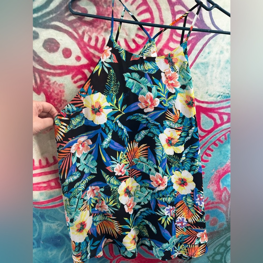 Decree tank top